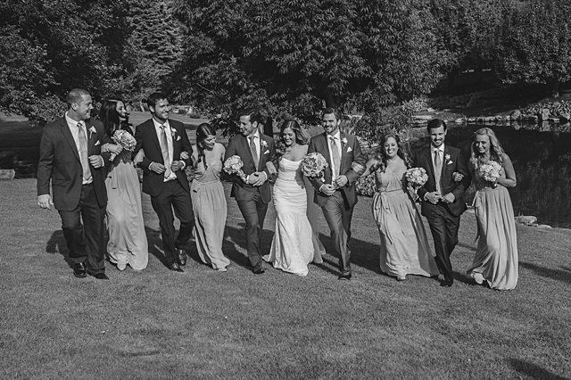 117_fun wedding party photos