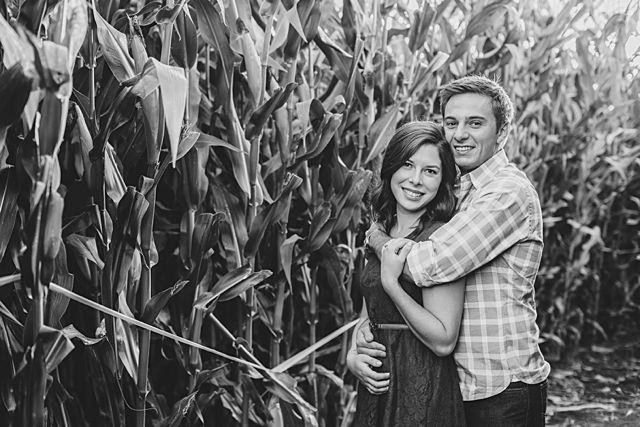 28_romantic corn field engagement photos